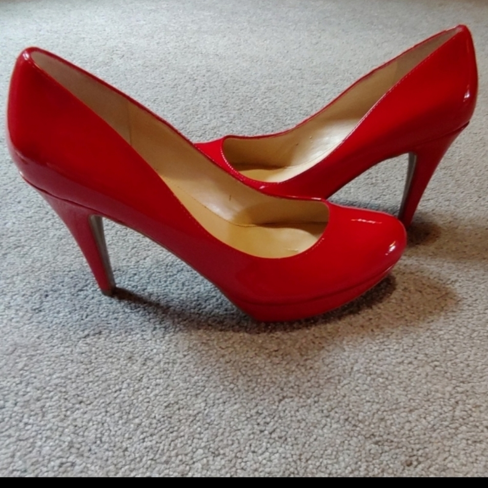 Marc Fisher Red Shoe